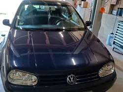 Blau Gebraucht 2000 VW Golf IV Edition Limousine | 1.200 € (Fairer Preis)