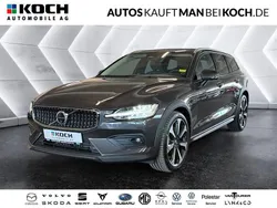 Grau Gebraucht 2024 Volvo V60 Kombi | 47.990 €