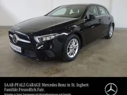 Unilack nachtschwarz Gebraucht 2019 Mercedes A180 Style Limousine | 21.850 € (Fairer Preis)