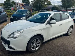 Weiß Gebraucht 2011 Alfa Romeo Giulietta Turismo Kleinwagen | 2.990 € (Superpreis)
