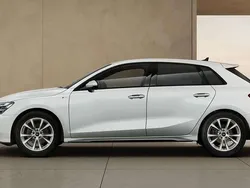 Mythosschwarz metallic Neu 2025 Audi A3 Sportback S-Line Limousine | 39.384 € (Guter Preis)