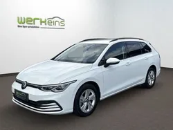Weiß Gebraucht 2022 VW Golf VIII Life Kombi | 20.690 € (Fairer Preis)