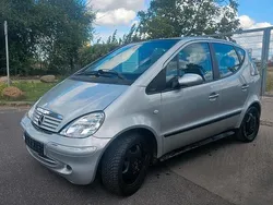 Silber Gebraucht 2002 Mercedes A140 Kleinwagen | 1.100 €