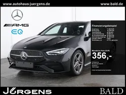 Schwarz kosmosschwarz metallic Gebraucht 2024 Mercedes CLA200 AMG Coupé | 37.490 € (Fairer Preis)