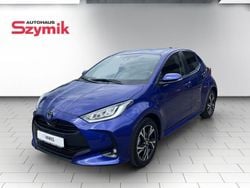 Juniperblue Gebraucht 2024 Toyota Yaris Style Limousine | 19.350 € (Guter Preis)