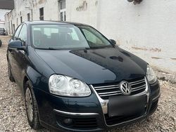 Blau Gebraucht 2005 VW Jetta Limousine | 1.690 € (Guter Preis)