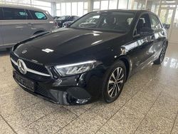Nachtschwarz Gebraucht 2024 Mercedes A180 Limousine | 26.984 € (Guter Preis)
