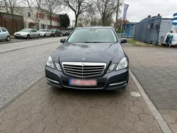 Violet Gebraucht 2011 Mercedes E200 Limousine | 8.500 € (Guter Preis)