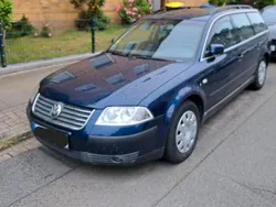 Blau Gebraucht 2003 VW Passat Kombi | 1.550 € (Guter Preis)