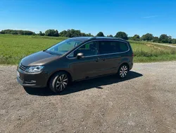 Braun Gebraucht 2015 VW Sharan Highline Van / Kleinbus | 19.500 € (Fairer Preis)