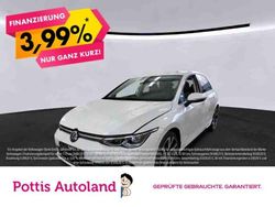 Weiss Gebraucht 2022 VW Golf VIII Style Limousine | 26.777 € (Guter Preis)