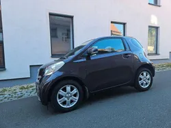 Braun Gebraucht 2009 Toyota iQ Kleinwagen | 5.700 € (Guter Preis)