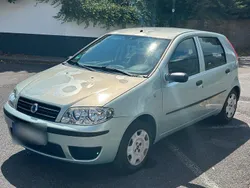 Grau Gebraucht 2004 Fiat Punto Kleinwagen | 1.000 € (Fairer Preis)