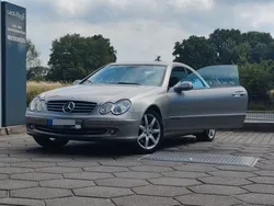 Gold Gebraucht 2002 Mercedes CLK320 Avantgarde Coupé | 4.750 € (Guter Preis)