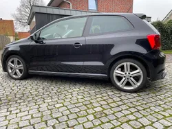 Schwarz Gebraucht 2015 VW Polo Highline Kleinwagen | 6.666 € (Fairer Preis)