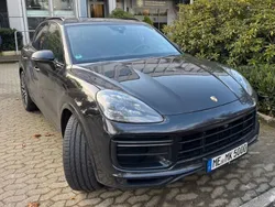 Schwarz Gebraucht 2018 Porsche Cayenne Turbo S SUV | 42.500 €