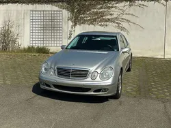 Silber Gebraucht 2004 Mercedes E220 Classic Limousine | 2.999 € (Fairer Preis)