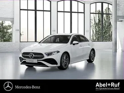 Unilack polarweiß Gebraucht 2024 Mercedes A200 AMG Limousine | 31.889 € (Fairer Preis)