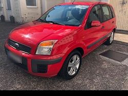 Rot Gebraucht 2006 Ford Fusion S Kleinwagen | 2.599 € (Fairer Preis)