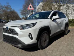 Weiß Neu 2025 Toyota RAV4 Hybrid Team SUV | 39.500 € (Superpreis)
