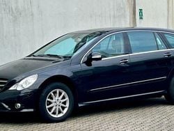 Schwarz Gebraucht 2008 Mercedes R320 AMG Van / Kleinbus | 4.925 € (Superpreis)