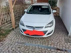 Weiß Gebraucht 2015 Opel Astra Style Kombi | 6.200 € (Guter Preis)