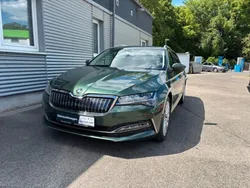 Grün Gebraucht 2021 Skoda Superb Style Kombi | 21.149 € (Guter Preis)