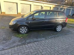 Schwarz Gebraucht 2010 Opel Zafira Edition Van / Kleinbus | 1.189 € (Superpreis)