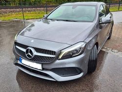 Grau Gebraucht 2016 Mercedes A200 AMG line Limousine | 17.400 € (Fairer Preis)