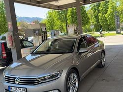 Grau Gebraucht 2015 VW Passat Limousine | 18.700 € (Fairer Preis)