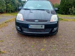 Schwarz Gebraucht 2007 Ford Fiesta Limousine | 999 € (Superpreis)