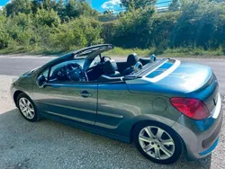 Grau Gebraucht 2009 Peugeot 207 CC Cabrio | 1.999 € (Guter Preis)