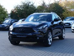Schwarz metallic Gebraucht 2015 Infiniti QX70 Premium SUV | 38.400 €