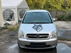 Silber Gebraucht 2004 Opel Meriva Van / Kleinbus | 550 € (Superpreis)