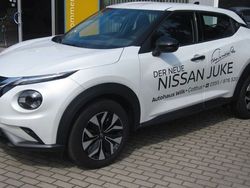 Weiß Gebraucht 2024 Nissan Juke Acenta SUV | 21.990 € (Etwas zu teuer)