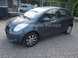 Grau Gebraucht 2008 Toyota Yaris Team Kleinwagen | 2.990 € (Fairer Preis)