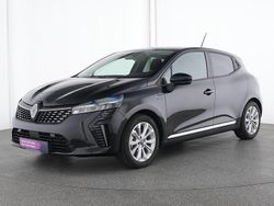 Metallic black Gebraucht 2024 Renault Clio V Evolution Kleinwagen | 20.914 € (Fairer Preis)