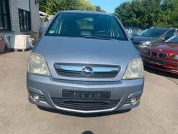 Silber Gebraucht 2009 Opel Meriva Van / Kleinbus | 1.100 € (Guter Preis)