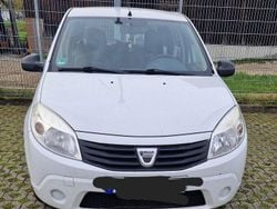 Weiß Gebraucht 2012 Dacia Sandero Kleinwagen | 1.250 € (Superpreis)