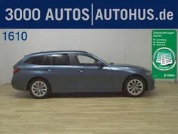 Blau Gebraucht 2021 BMW 320 Advantage Kombi | 22.980 € (Guter Preis)