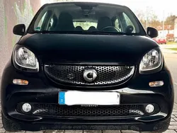 Schwarz Gebraucht 2017 Smart ForFour Passion Kleinwagen | 8.000 € (Fairer Preis)