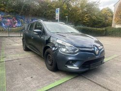 Grau Gebraucht 2018 Renault Clio IV Expression Limousine | 4.800 € (Guter Preis)