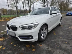 Weiß Gebraucht 2018 BMW 118 Sport Line Kleinwagen | 15.500 € (Superpreis)