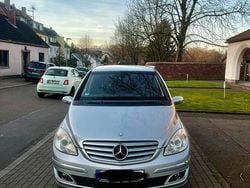 Silber Gebraucht 2006 Mercedes B200 Van / Kleinbus | 3.500 € (Guter Preis)