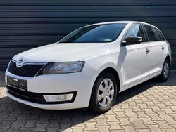 Weiß Gebraucht 2015 Skoda Rapid Active Limousine | 3.300 €