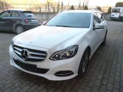 Polarweiss unilack Gebraucht 2015 Mercedes E200 Kombi | 13.890 € (Fairer Preis)