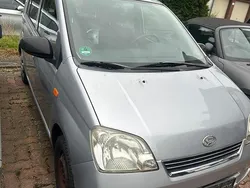 Silber Gebraucht 2006 Daihatsu Sirion Kleinwagen | 600 €