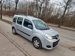 Grau Gebraucht 2014 Renault Kangoo Happy Family Van / Kleinbus | 4.999 € (Etwas zu teuer)