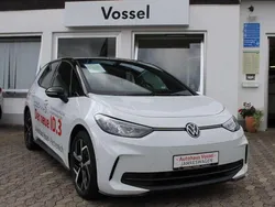 Gletscherweiß metallic Gebraucht 2025 VW ID.3 Pure Kleinwagen | 33.390 € (Teuer)