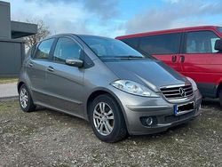 Grau Gebraucht 2005 Mercedes A150 Kleinwagen | 2.000 €